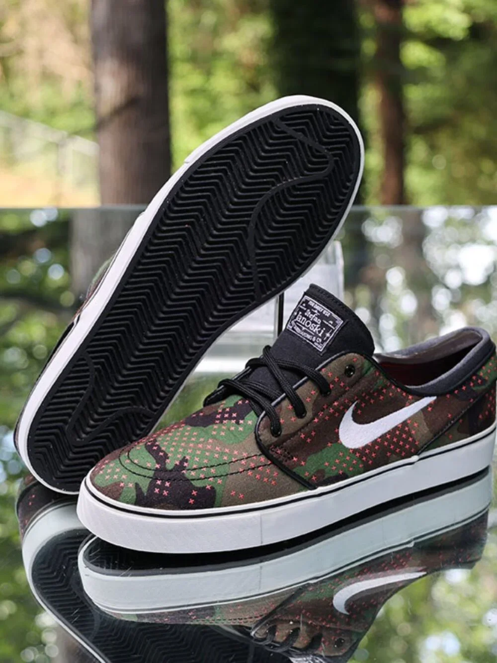 Nike Zoom Stefan Janoski Canvas Camo Polka Dot
